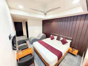 Hotel The Avanta - Gandhinagar - Room