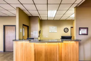 Econo Lodge - Valley City - Lobby