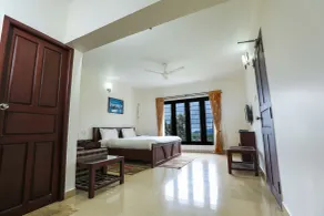 Twin Tree - Room
