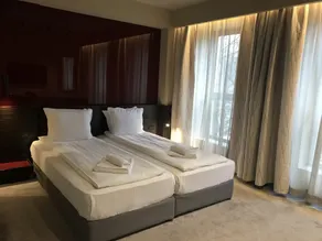 Famous House - Room