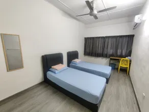 CLP perai homestay near Sri Muniswarar Temple 2 - Værelse