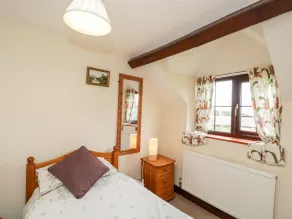 Lawn Farm Cottage - Room