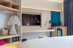 GLOW Mira Karon Beach - Room