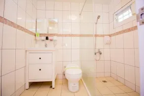 We Kids B&B - Bathroom
