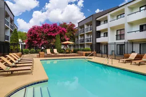 Courtyard Charlotte Arrowood - Piscine