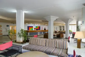 Hotel El Fell - Recepción