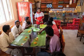 Aryas Residency- Near Isha Foundation Coimbatore & Adiyogi statue - Restaurant