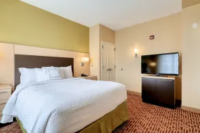 TownePlace Suites by Marriott York - Room
