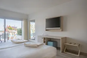 Iberostar Waves Royal Andalus - Room