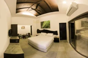 Serendipity Lakes and Resorts - Room