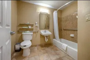 Candlewood Suites Houston Medical Center by IHG - Bathroom