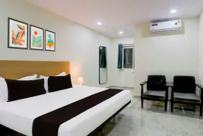 Townhouse Oak Nizampet X Bus Terminal - Rum