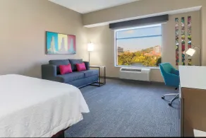 Hampton Inn & Suites Pittsburgh-Downtown - Chambre