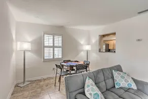 Bright Port St Lucie Home w/ Private Pool! - Innenbereich