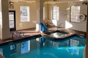 Comfort Inn & Suites Midtown - Piscine
