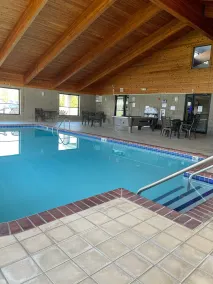 AmericInn by Wyndham Ladysmith - Basseng