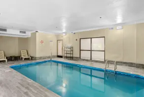 Baymont by Wyndham Lawrence - Piscine