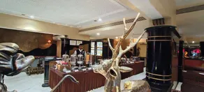 Rajhans Hotel - Restaurant