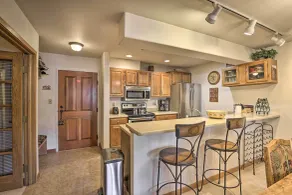 Ski-in/ski-out Beaver Creek Condo w/ Mtn Views! - Interior