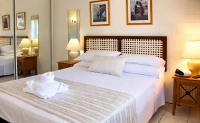 Clifton Sands Holiday Units - Room