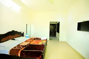 Rang Bhawan Inn- A Lake View Hotel - Camera