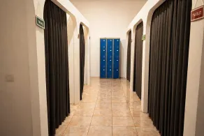 Wanderlust Hostel - Highest Privacy Hostel In Kuta - Big Clear Pool - Fast Internet - Habitación