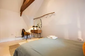 The Bolthole - Rom