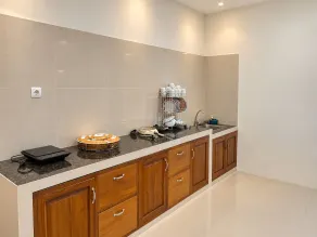 Grand Wijaya Hotel dan Villa Sarangan - Værelse