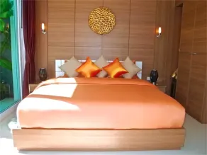 Skylight 2 bedrooms Villa in Kamala - Room
