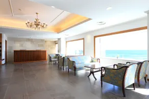 Shiosai Resort Kamogawa - Coin salon dans le hall