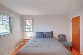 6 Mi to Skiing: Pet-friendly Home in Pittsfield! - Chambre