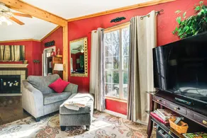 College Station Getaway w/ Hot Tub & Courtyard! - Interior