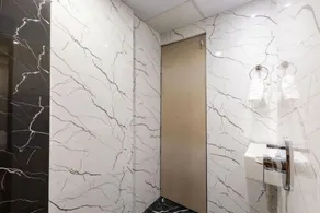 FabHotel BKC Anex - Bathroom