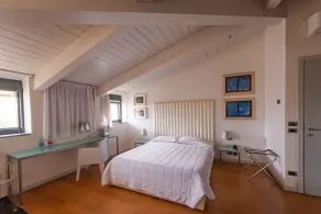 Century Hotel - Chambre