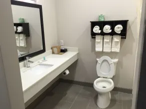 MainStay Suites Odessa I-20 - Badeværelse