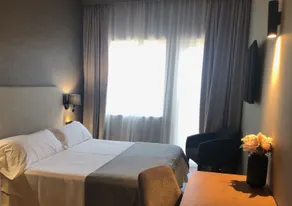 Nuria - Room
