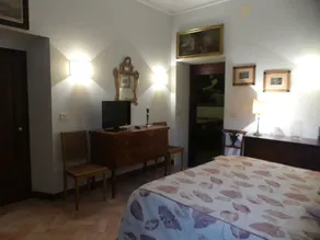 Elegante Appartamento in Villa con Piscina - Habitación