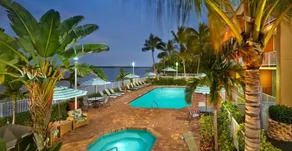 Fairfield Inn and Suites by Marriott Palm Beach - Piscine