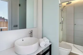 B&B HOTEL Tarragona Centro Urbis - Badezimmer