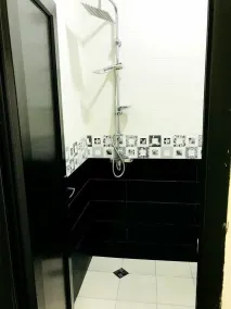 Gurya - Bathroom