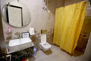 The Hideout Agra Garden Homestay - 11 minutes to Taj - Bathroom