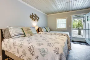 1 Mi to Pier: Ocean Isle Beach Studio w/ Patio! - Interiør