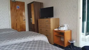 Airport Guest House - Room