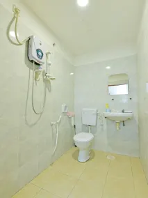Hotel O Sam Huat Hotel - Baño