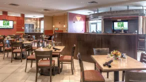 Holiday Inn North Quail Springs by IHG - Restaurant