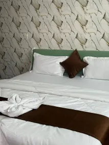 Hotel Sai Amar International - Room