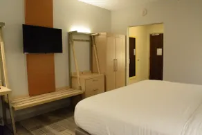 Holiday Inn Express & Suites Lexington Park California by IHG - Room