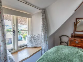End Cottage - Room