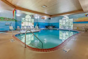 Comfort Suites Marquette - Piscine