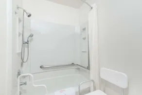 Super 8 by Wyndham Kalispell Glacier National Park - Salle de bain
